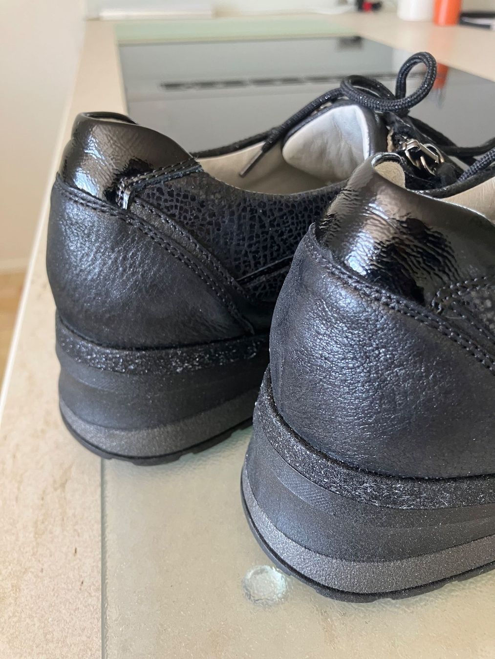 Damenschuhe: 1 Paar Damen Schuhe – Gebraucht aus Eschlikon TG von Atiz0 4