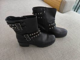 Stiefeletten schwarz mit Nieten Grösse 38 