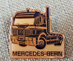 B300 - Pin Mercedes Bern Lastwagen LKW