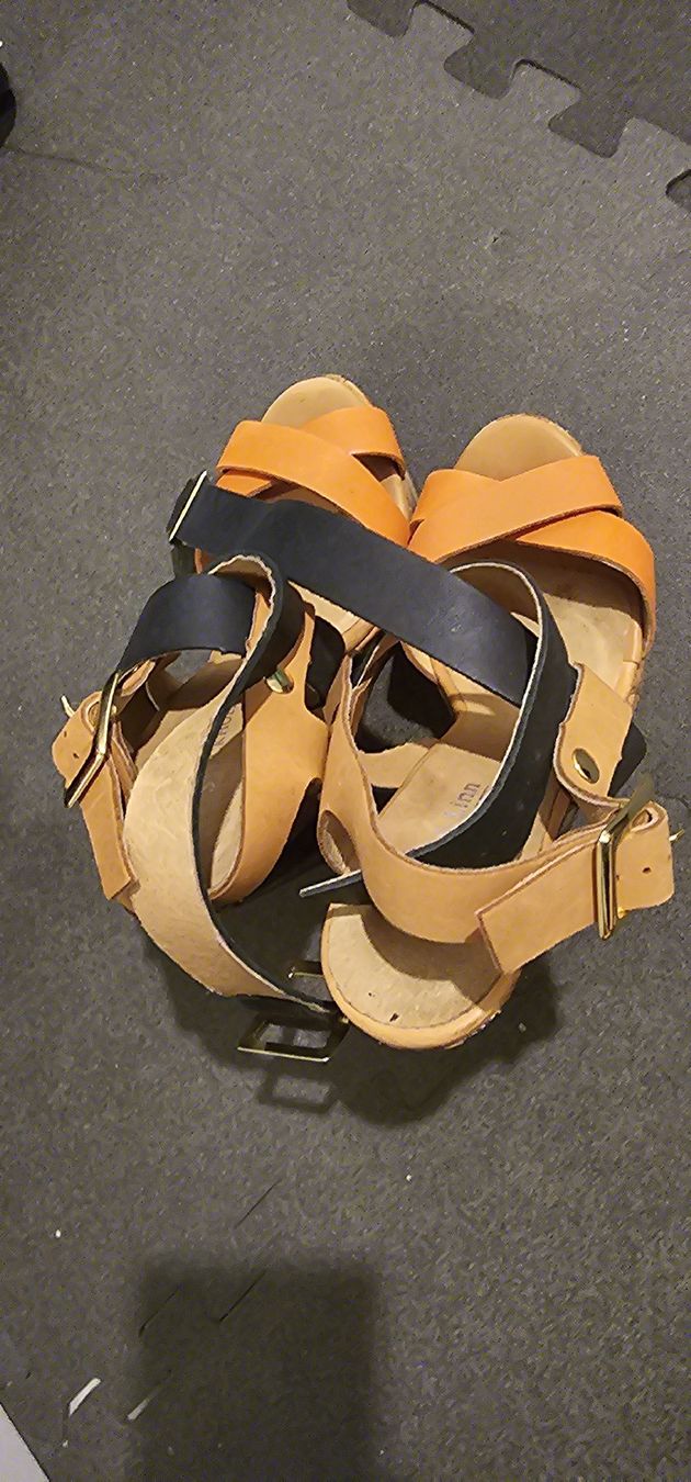 Damenschuhe: Made in Spain Leather Wedge – Gebraucht aus La Tour-de-Peilz von mcp_w7rw 2