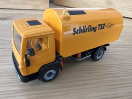 Siku Mercedes putzmaschine 12.4 cm lange ab 9.-
