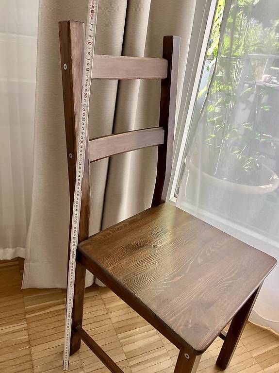 Sedie: stabiler Holzstuhl – Usato da Zürich venduto da Ranuu 2