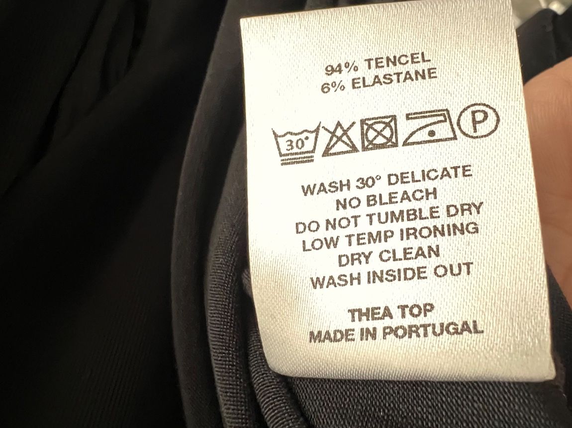 T-shirt: RESIDUS black puff sleeve tee shirt . – Nuovo (secondo la descrizione) da Lausanne venduto da NYC67 2