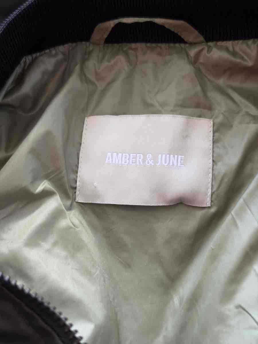 Vestes: Amber & June Bomber Jacket Camouflage Cropped – Neuf (Voir description) à Turbenthal par elizameise 2
