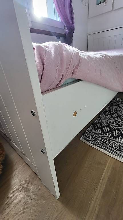 Betten: Bett  – Gebraucht aus Brütten von Baghini