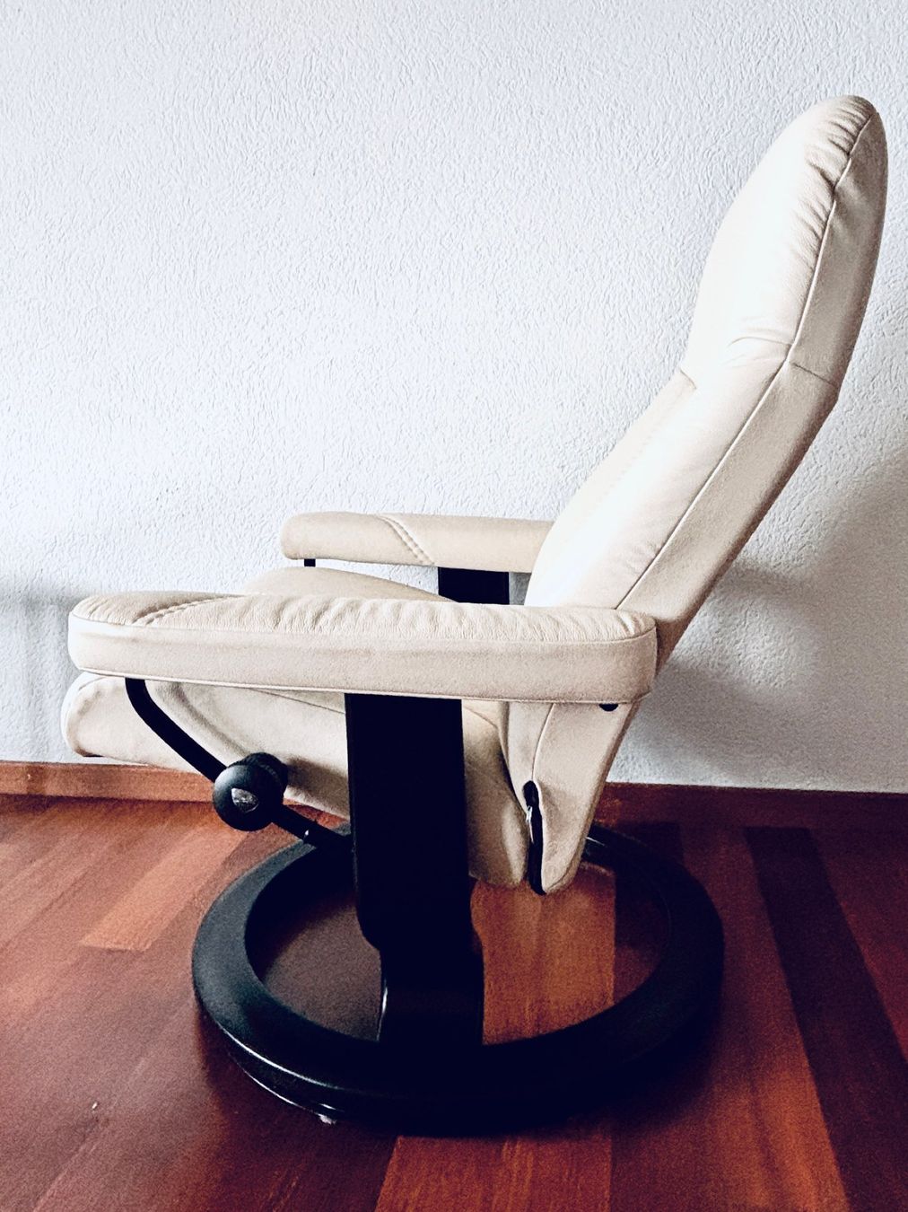 Stressless Poltrone: Stressless Consul Relaxsessel mit Hocker (Cream) – Usato da Zürich venduto da tkhs 3