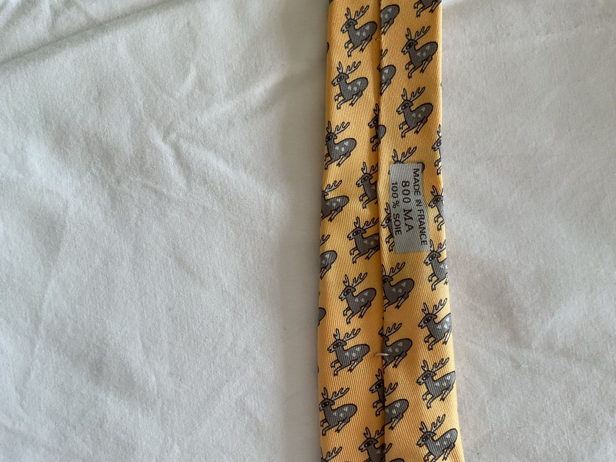 Hermès Cravatte: Hermès classic tie with reindeer pattern - 100% silk – Nuovo (secondo la descrizione) da Baar venduto da pau_gyx6 3