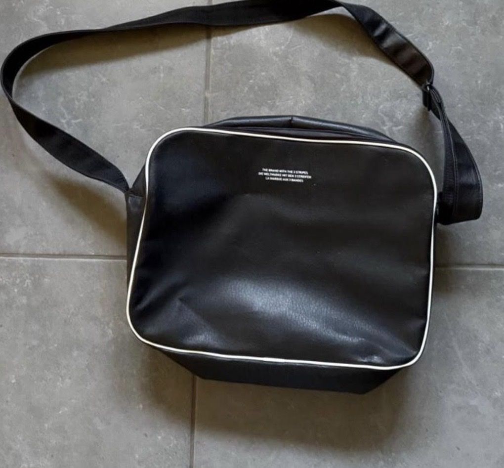 Adidas Taschen: sacoche adidas vintage  – Gebraucht aus Ardon von loanneroch 1