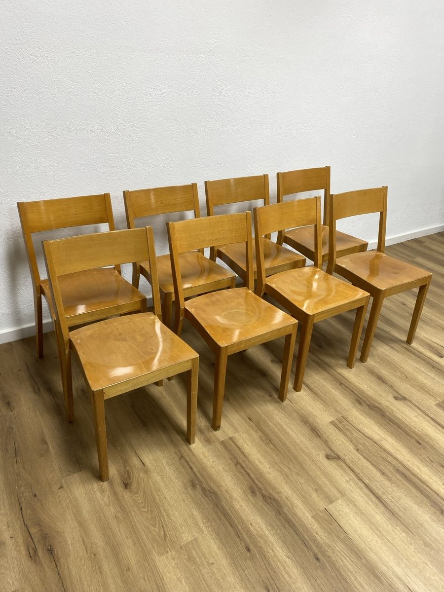 Horgen Glarus Sedie: 8 Stapelstühle – Usato da Basel venduto da MoebelSackmann 2