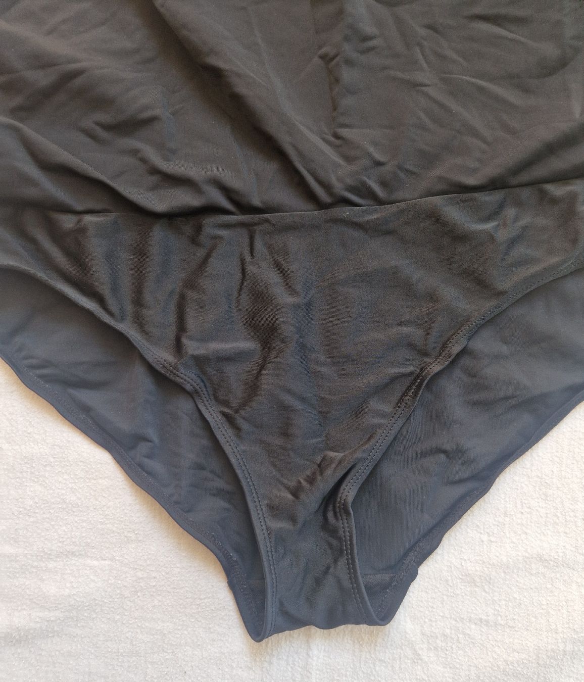 Costumi da bagno & Bikini: Hübscher Badeanzug / Badekleid, Gr. XXL – Usato da Muri b. Bern venduto da mlu_vgj7 2