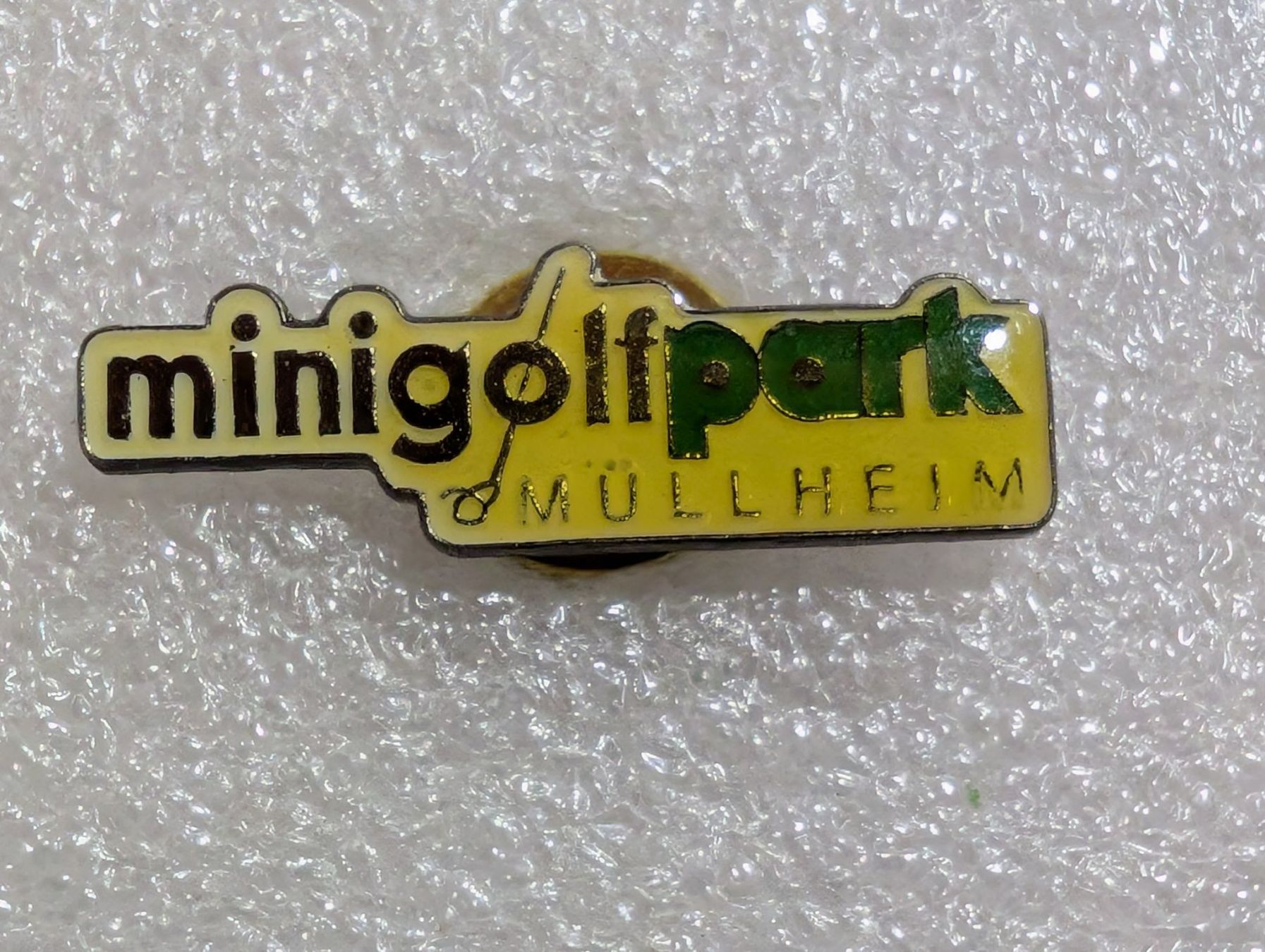 Placchette & Badge: Ansteckpin 283: Minigolfpark – Usato da Oppligen venduto da Pin-Fall-Shop