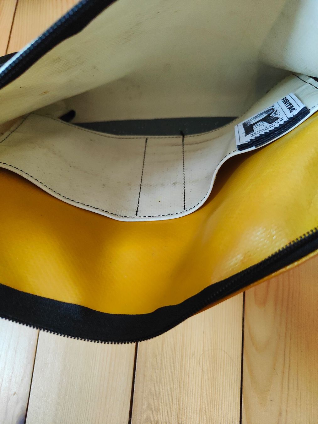 Freitag Sacs: Freitagtasche Lou F553 – Neuf (Voir description) à Winterthur par 1rainbow54 2
