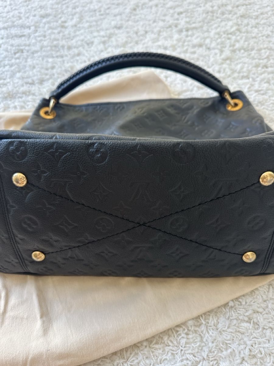 Louis Vuitton Borse da donna: Louis Vuitton Artsy schwarz – Nuovo (secondo la descrizione) da St. Gallen venduto da Ursula66 1