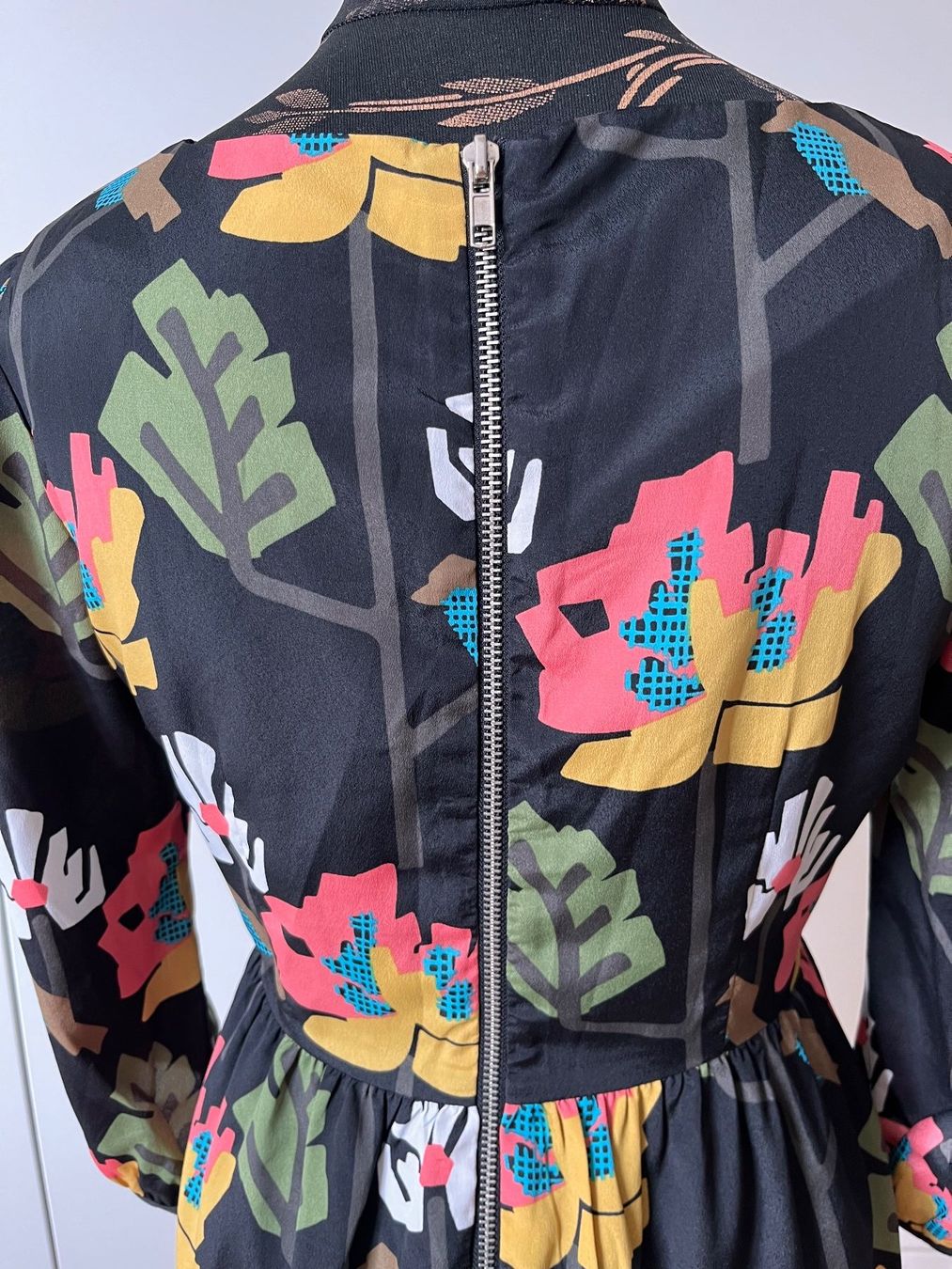 Vestiti: Fossil Kleid mit Blumenmuster Grösse M neuwertig – Usato da Frenkendorf venduto da klourenco 5
