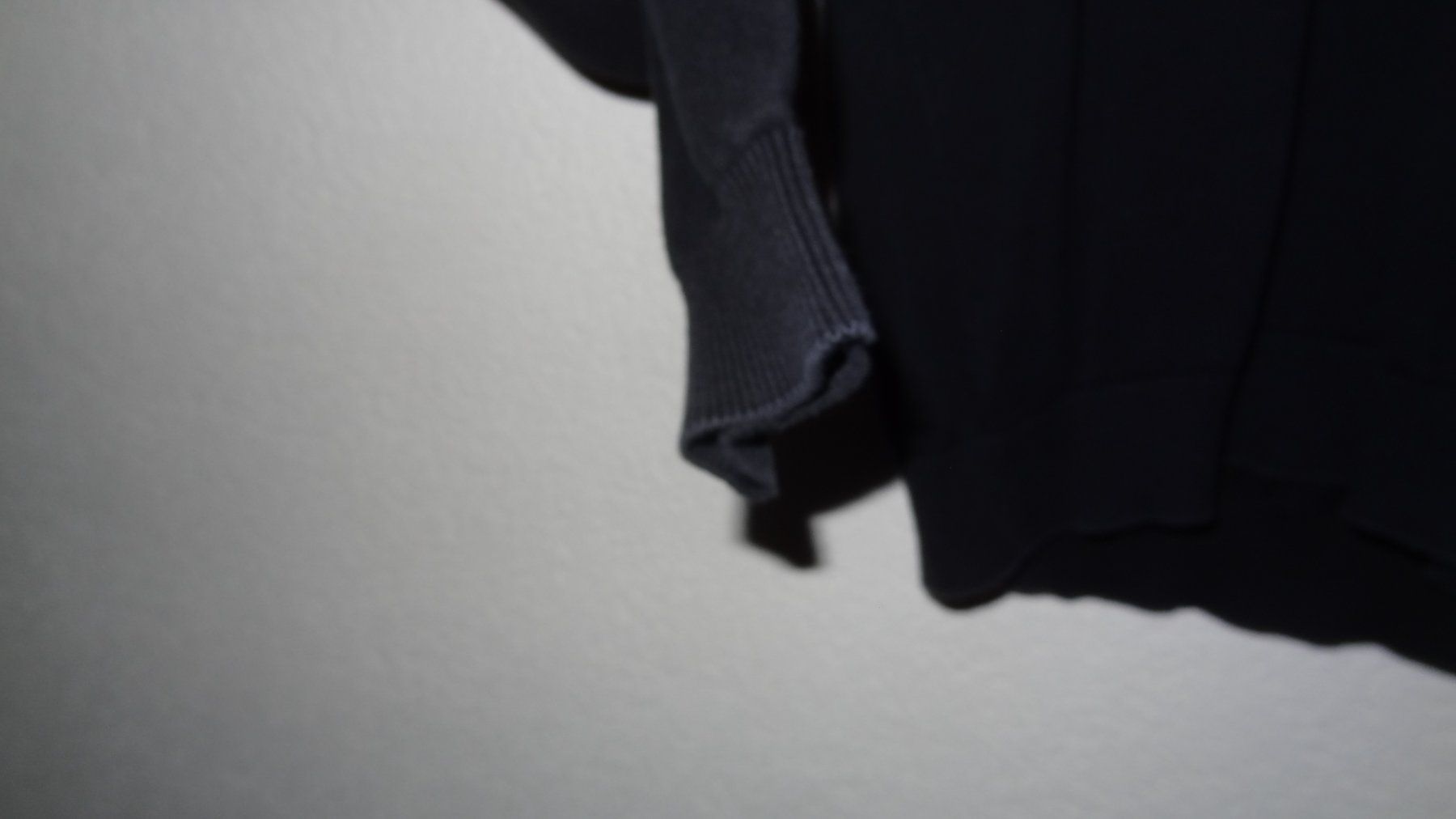 C&A Maglioni & Felpe: Angelo Litrico Herrenpullover mit V-Ausschnitt Grösse M – Usato da Winterthur venduto da Blueedition 7