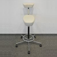 Vitra Nelson Perch Arbeitsstuhl mit Armstütze