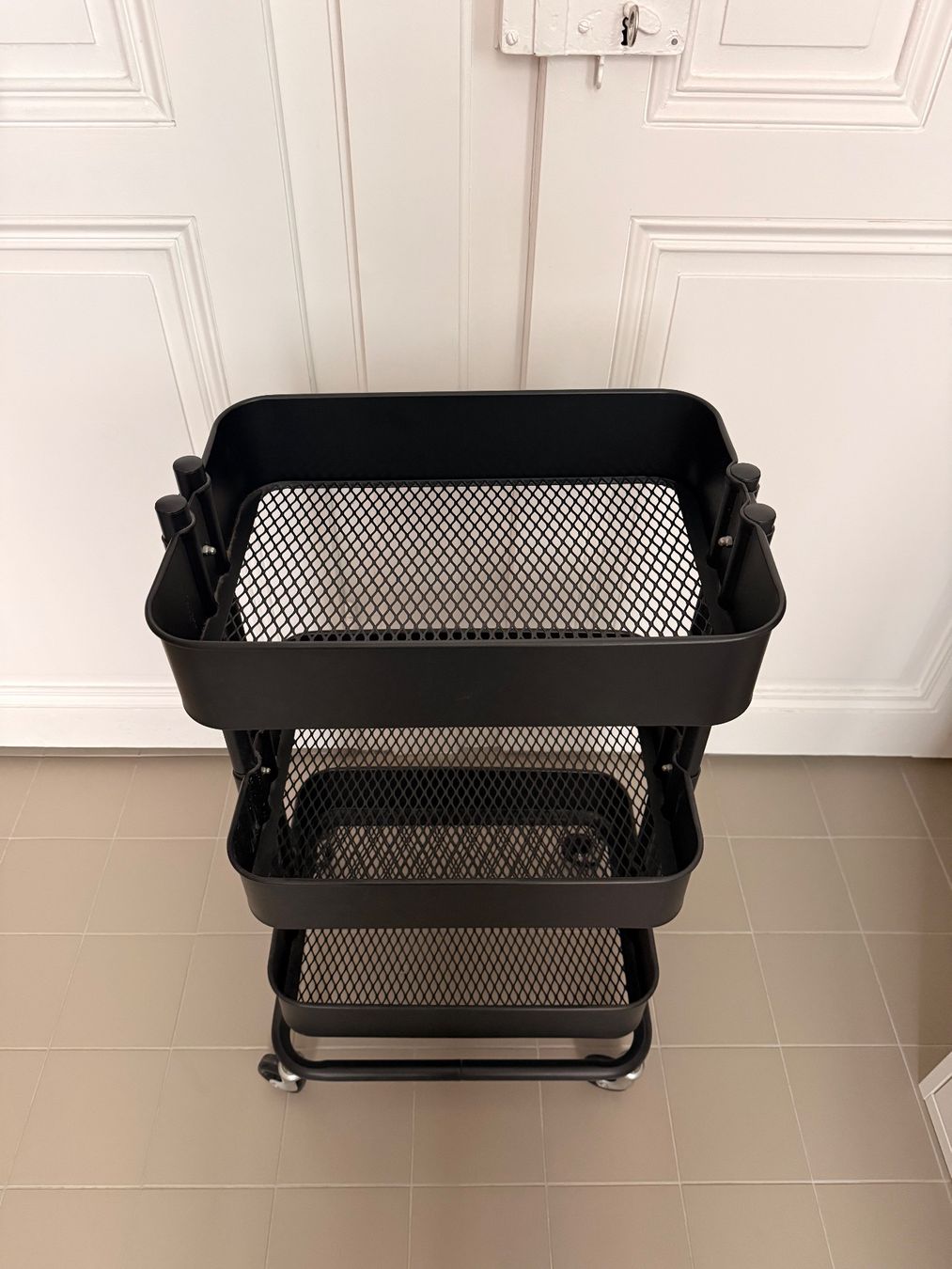 Ikea Korpus: Desserte IKEA – Gebraucht aus Lausanne von lul_677g 1
