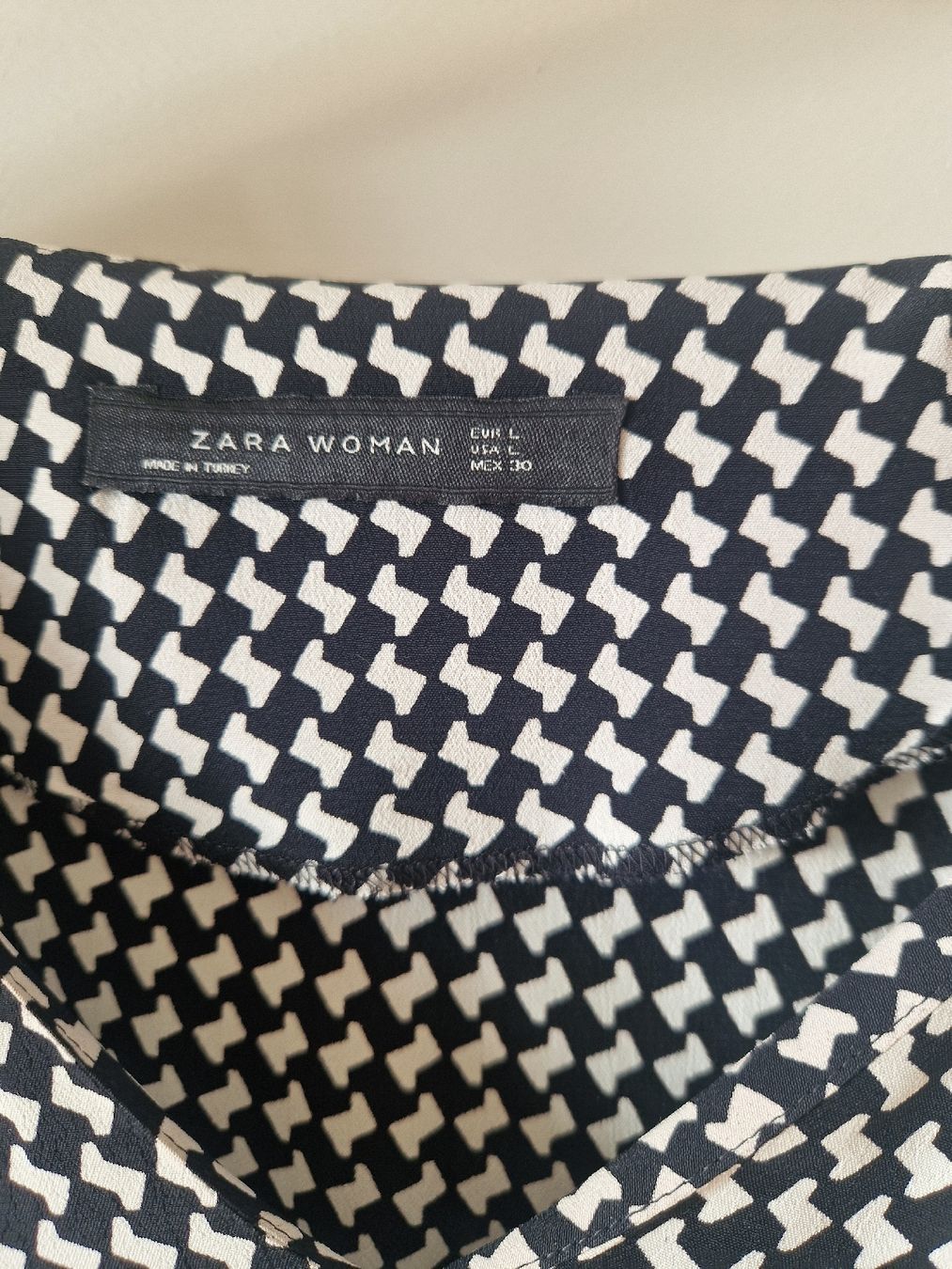 Zara Camicette: New blouse size L – Nuovo (secondo la descrizione) da Lausanne venduto da Issss 2