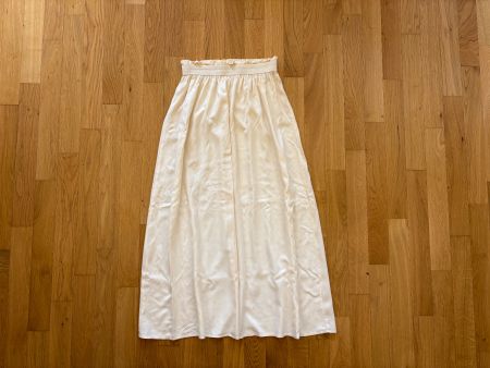 Wunderschöner langer Jupe/Rock in Off-White/Crème, Gr. M