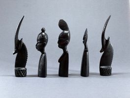 Afrikanische (Senegal) Holzfiguren-Set, Handarbeit, 10 Stück