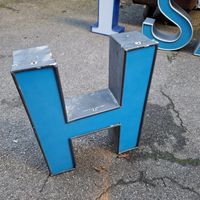 Leuchtbuchstabe Leuchtreklame H blau Vintage Design Deko