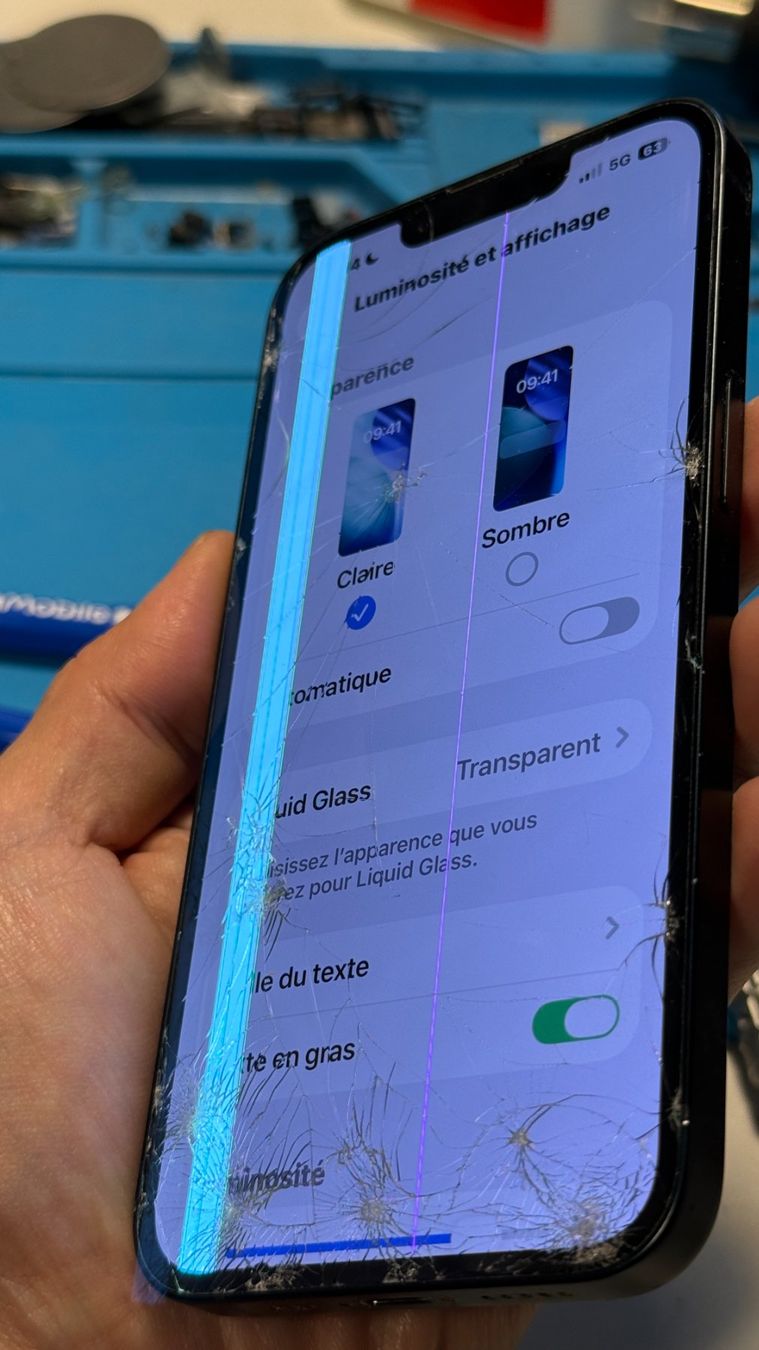 Apple Telefoni cellulari / Smartphones: Écran original iPhone 14 partiellement abîmé – Difettoso da Morges venduto da DA-repa 5
