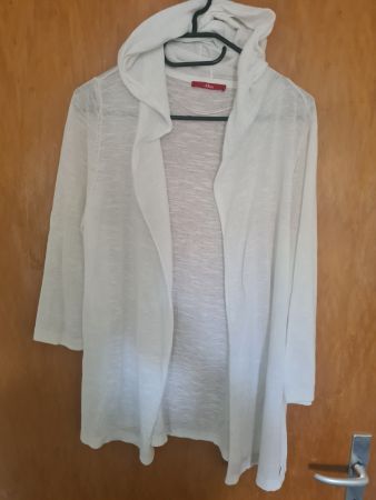Leichte weisse Strickjacke mit Kapuze Grösse 40 s.Oliver