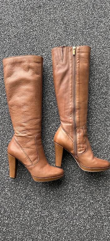 Damenschuhe: Stiefel echtes Leder, 37, hellbraun – Gebraucht aus Biel/Bienne von homesurf 1