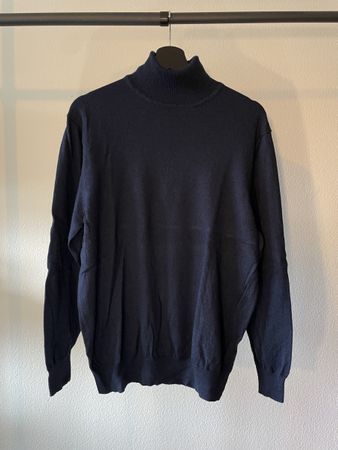 Rollkragenpullover