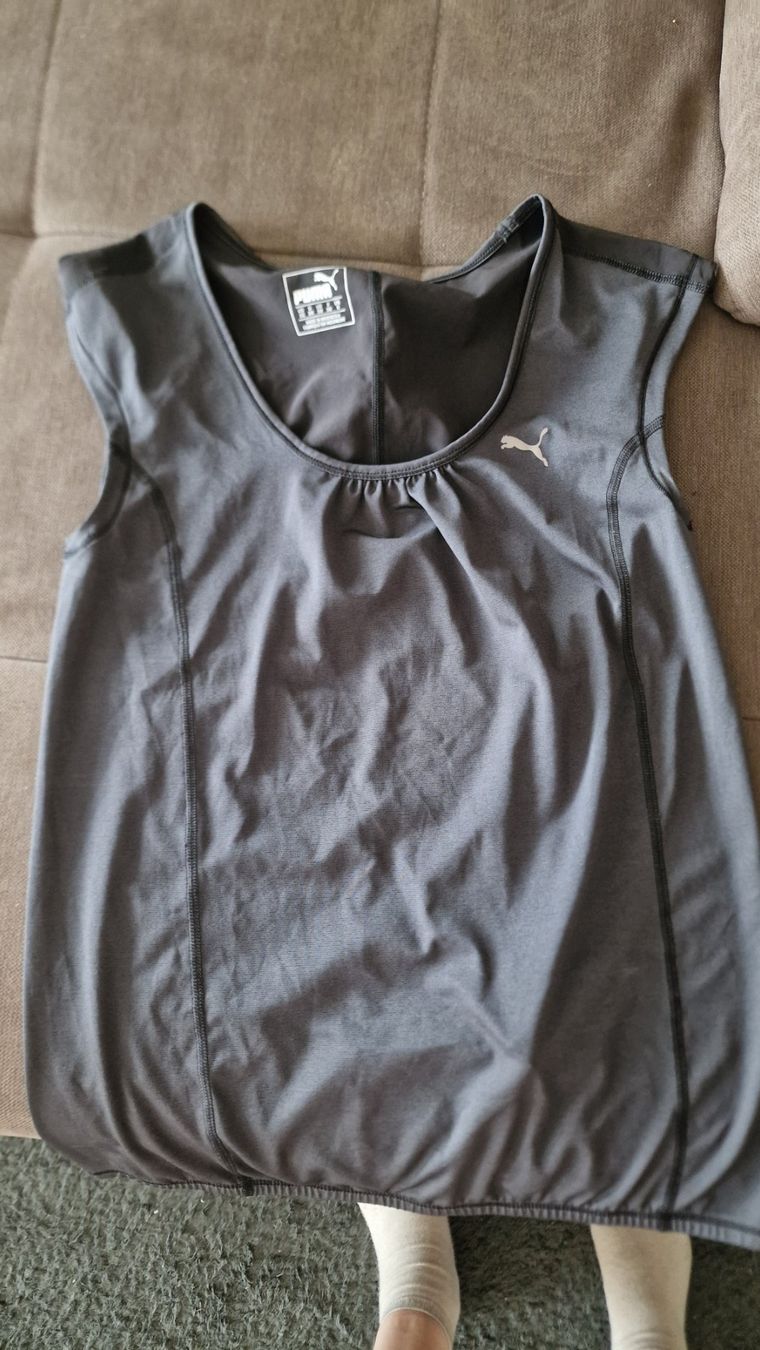 Puma T-shirt: Puma Sportshirt – Nuovo (secondo la descrizione) da Kerns venduto da onewayticket