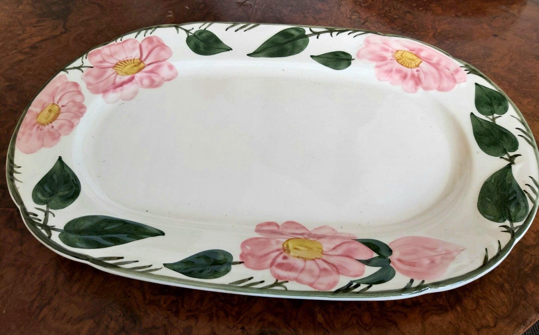 Villeroy & Boch Piatti di portata: Wunderschöne Vintage Servierplatte Wildrose 40cm – Usato da Bern venduto da aronari
