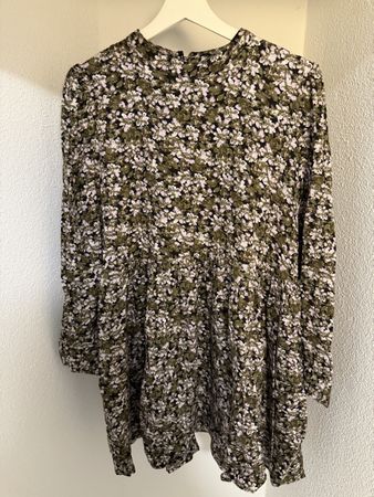 Kleid Langarm mit Blumenmuster / Only /  Grösse L
