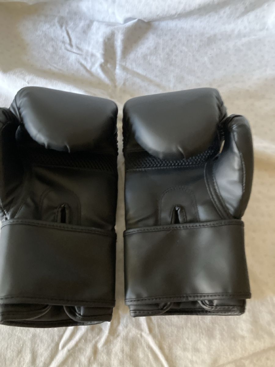 Gants & mitaines : Boxhandschuhe GINGPAI 10 oz neuwertig – D'occasion à Männedorf par straubi02 3
