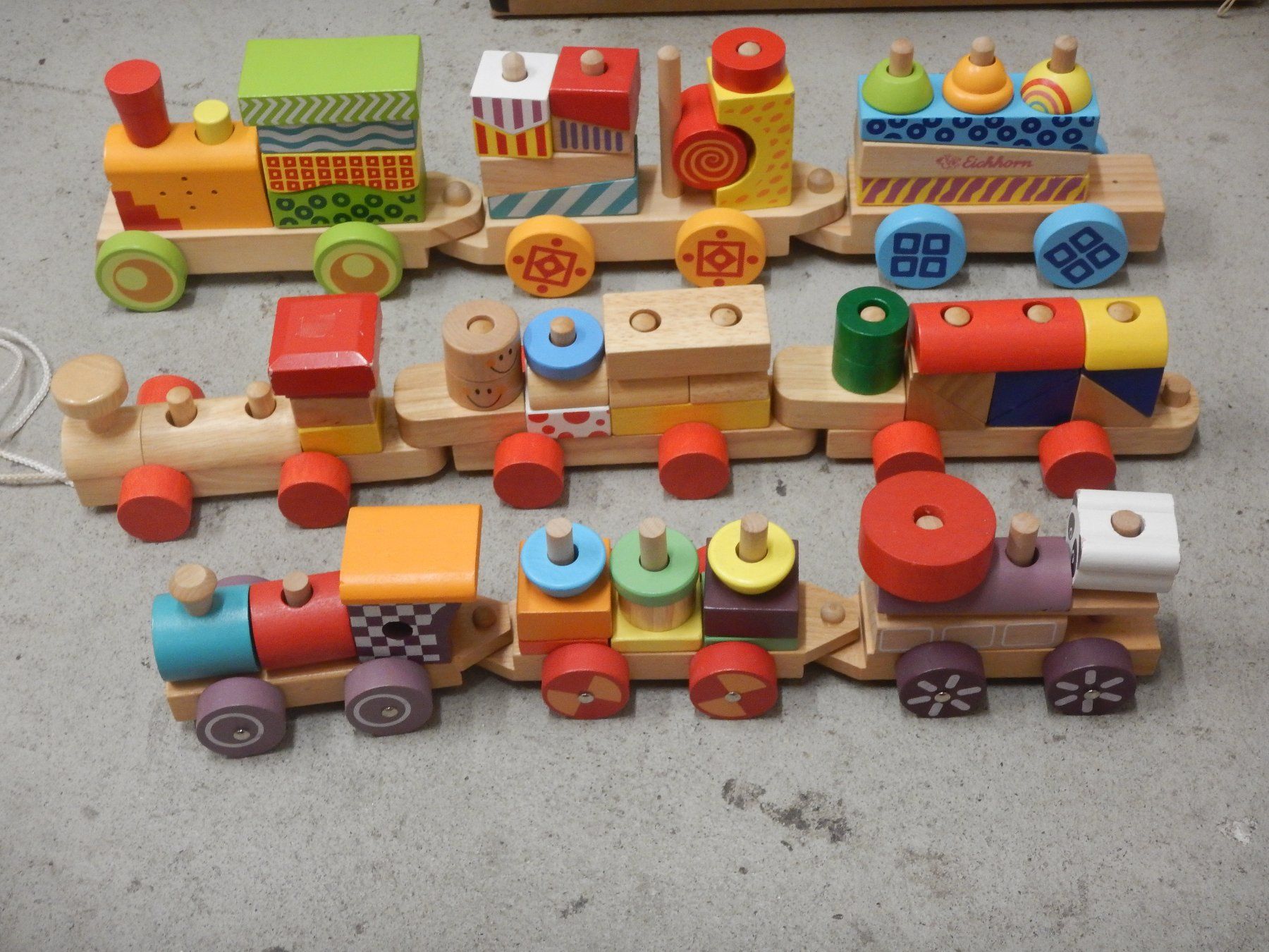 Giocattoli: Holz Spielzeug Eisenbahn Eichhorn – Usato da Zürich venduto da danihell 1