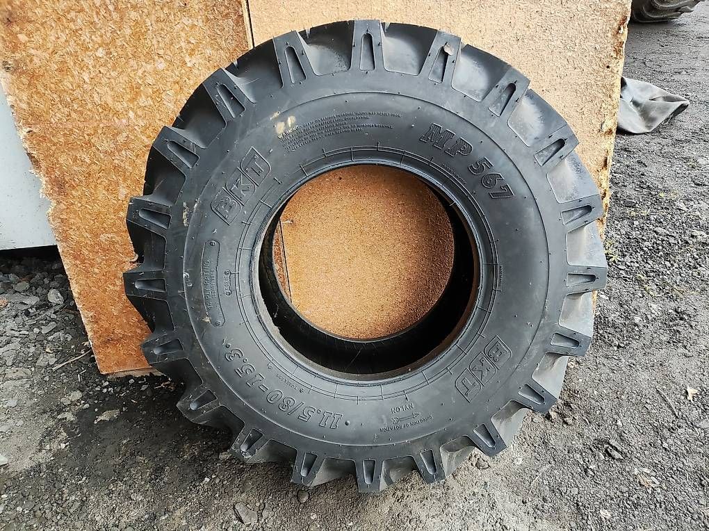Autoribaltabili: Neuer Dumper Reifen – Usato da Beckenried venduto da dukeit