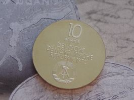 DDR 10 Mark 1982 - "Neues Gewandhaus Leipzig"