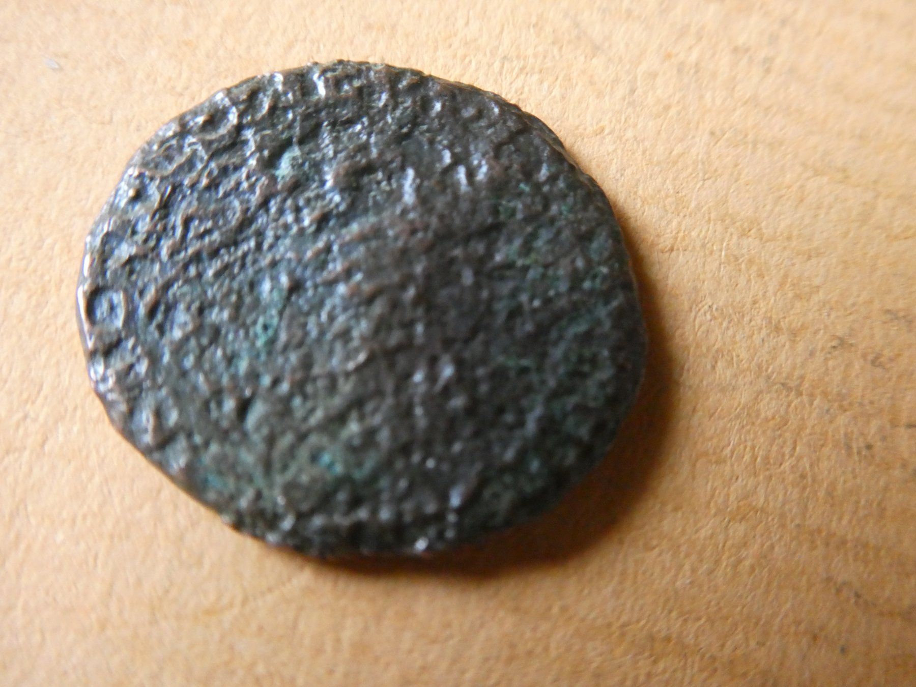 Toutes les monnaies: uralte Bronzemünze   17 mm     1.59   g – D'occasion à Hinterforst par Rohusri 2
