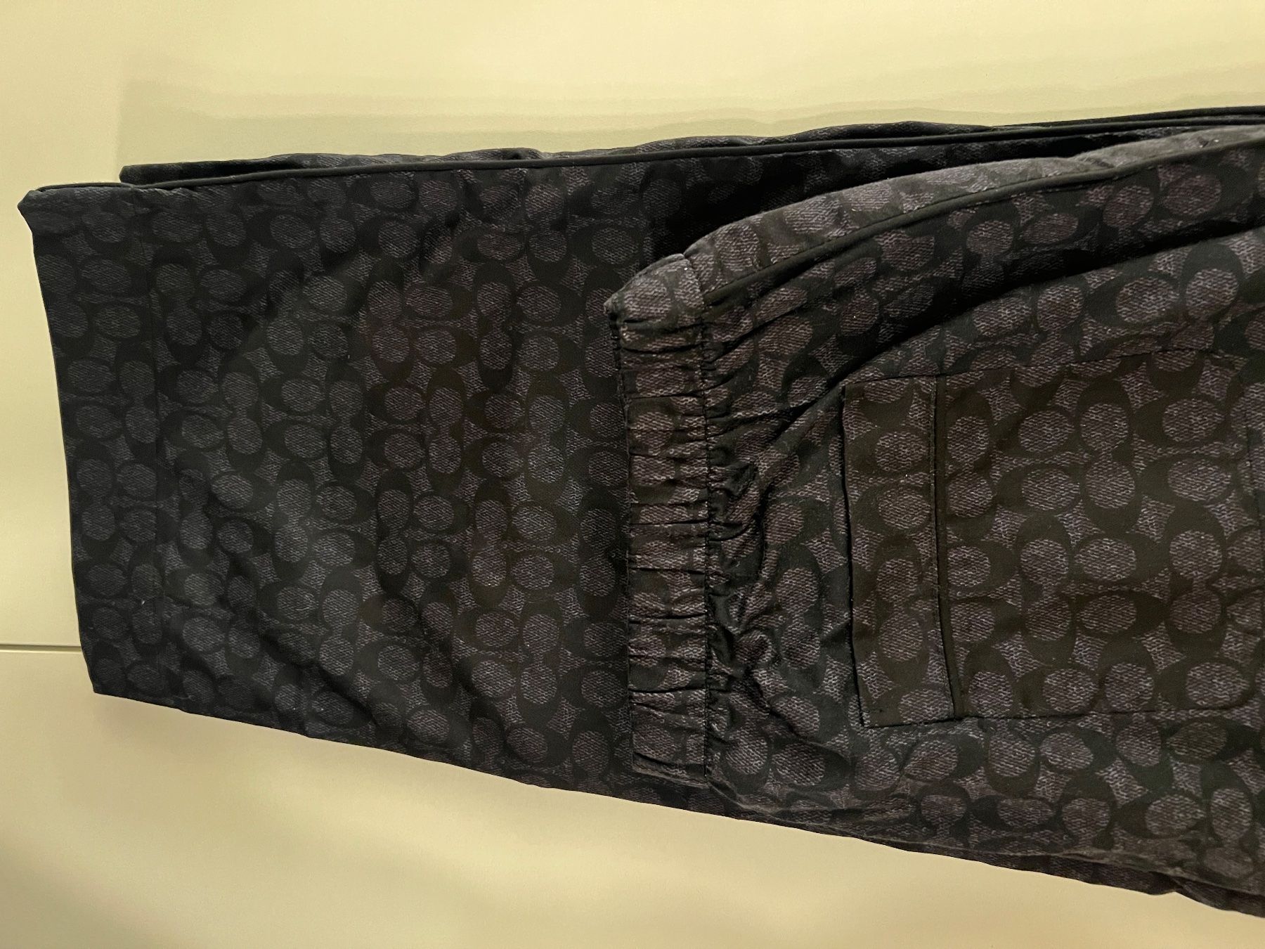 Hosen: Coach Hose mit Muster und Gummizug – Neu und originalverpackt aus Chur von ZATO 8