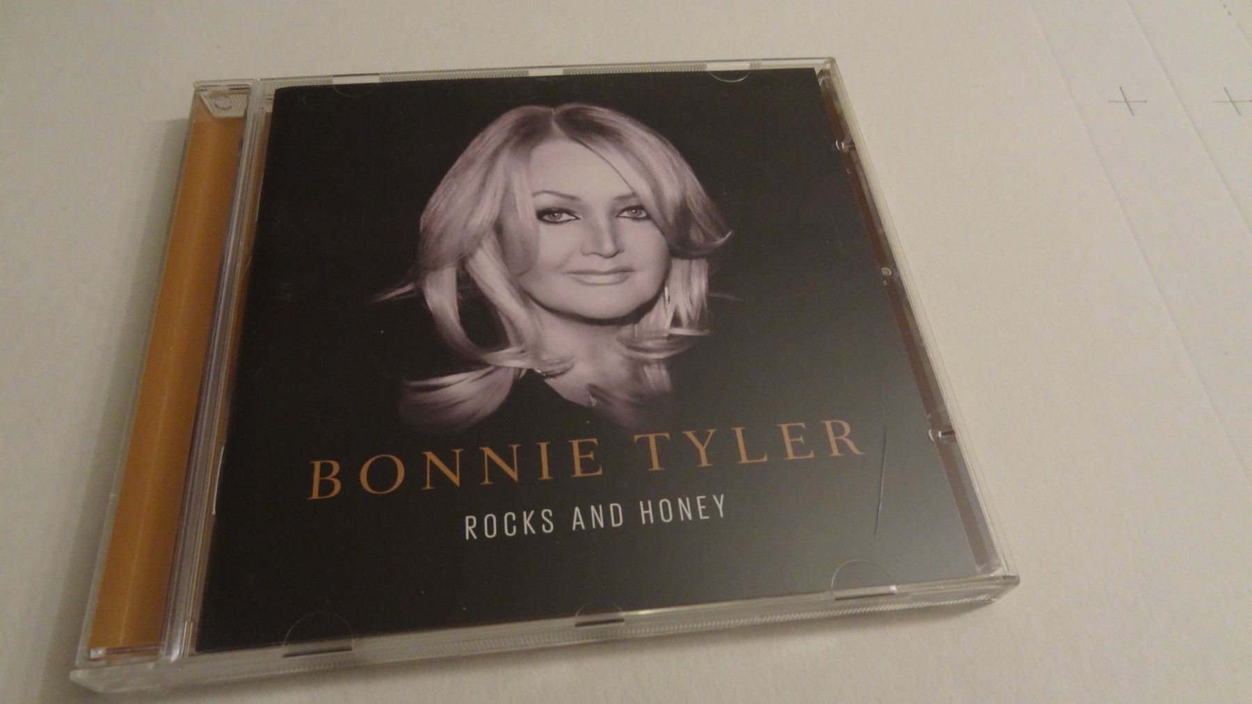 CDs: Bonnie Tyler - Rocks and Honey CD – Gebraucht aus Olten von Disc-Ausverkauf