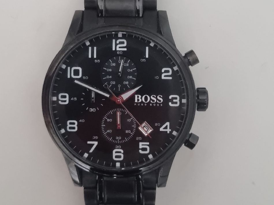 Hugo Boss Orologi: Chronograph Edelstahl 3-Zeiger Quarzuhr – Usato da Moosseedorf venduto da dfe_s5hz