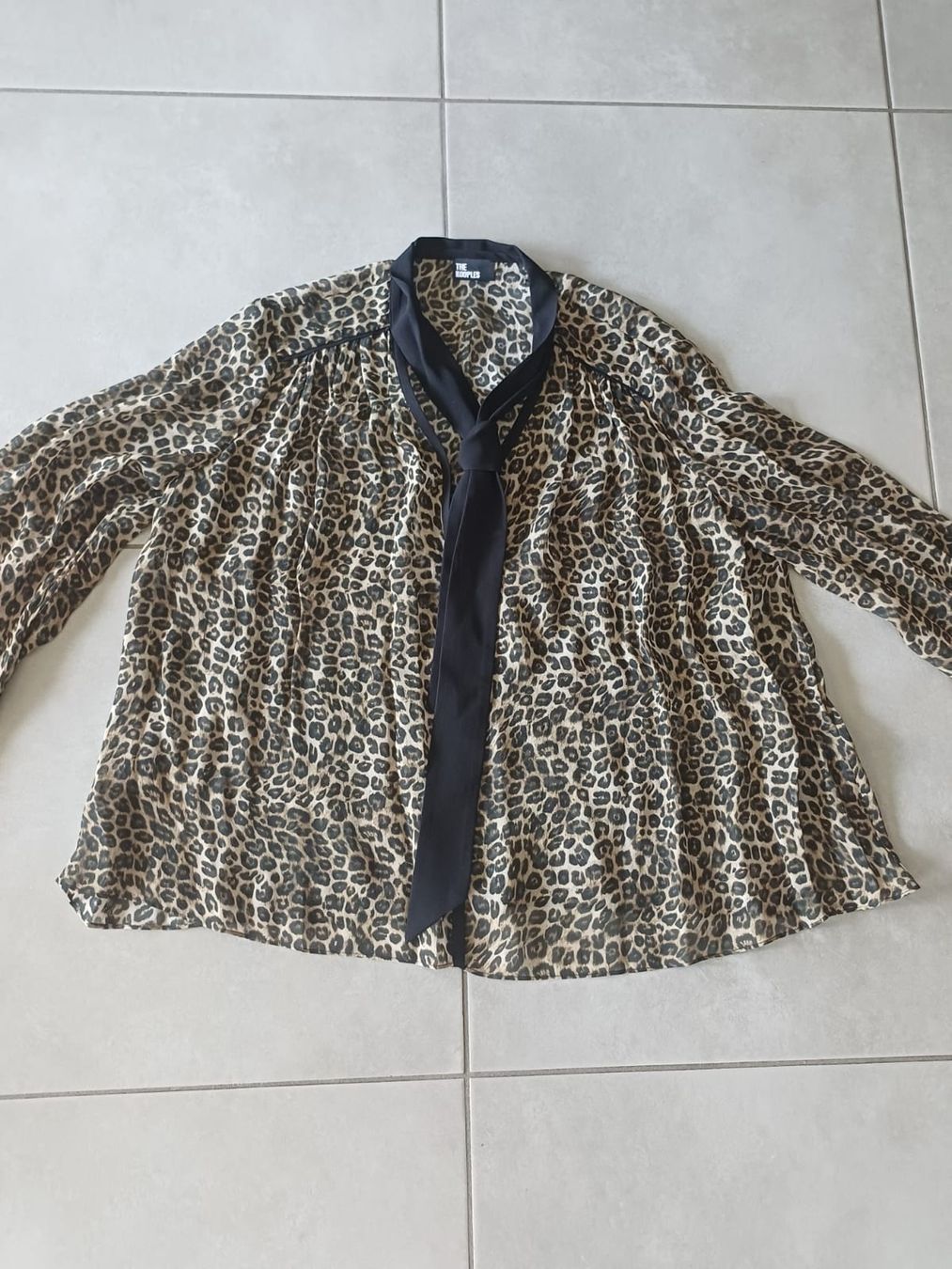Kooples Camicette: Blouse léopard The Kooples – Nuovo (secondo la descrizione) da Collonges venduto da cam_72xf 1