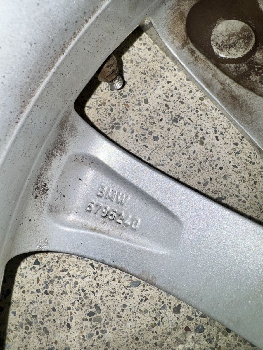 BMW Tutti pezzi di ricambio auto: BMW Styling 413 17 Zoll Original TPMS – Usato da Meilen venduto da SimoKutlin46 6