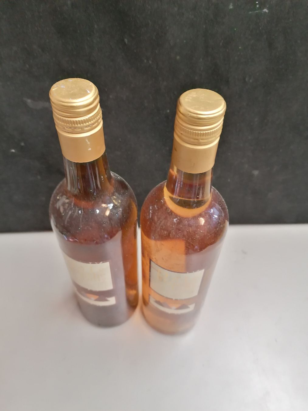 Vino: 2 BOUTEILLES DÔLE BLANCHE DE FULLY 2002 – Nuovo (secondo la descrizione) da Genève venduto da Leboucheoreilles 1