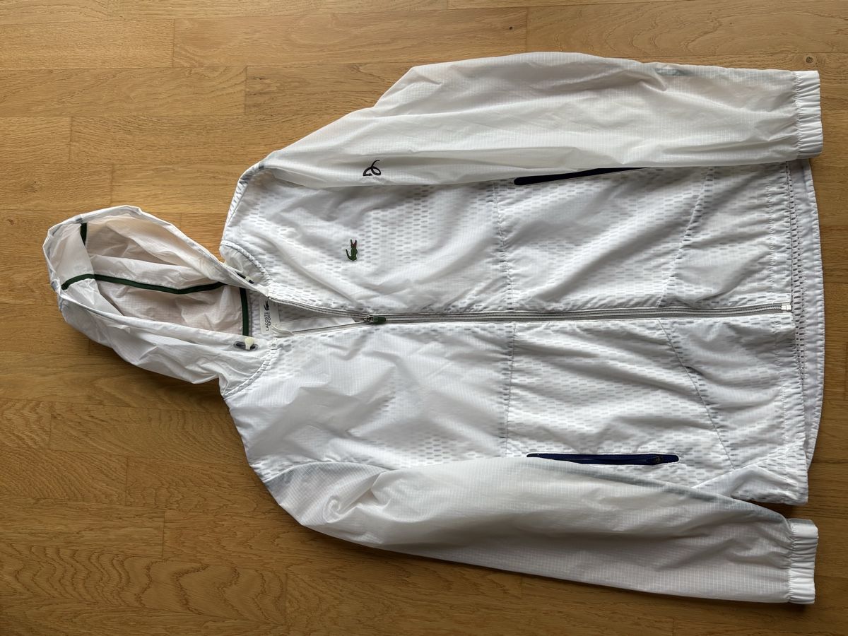 Lacoste Jacken: Lacoste x Djokovic Windbreaker weiss M – Gebraucht aus Oberbüren von dav_hyc9 2