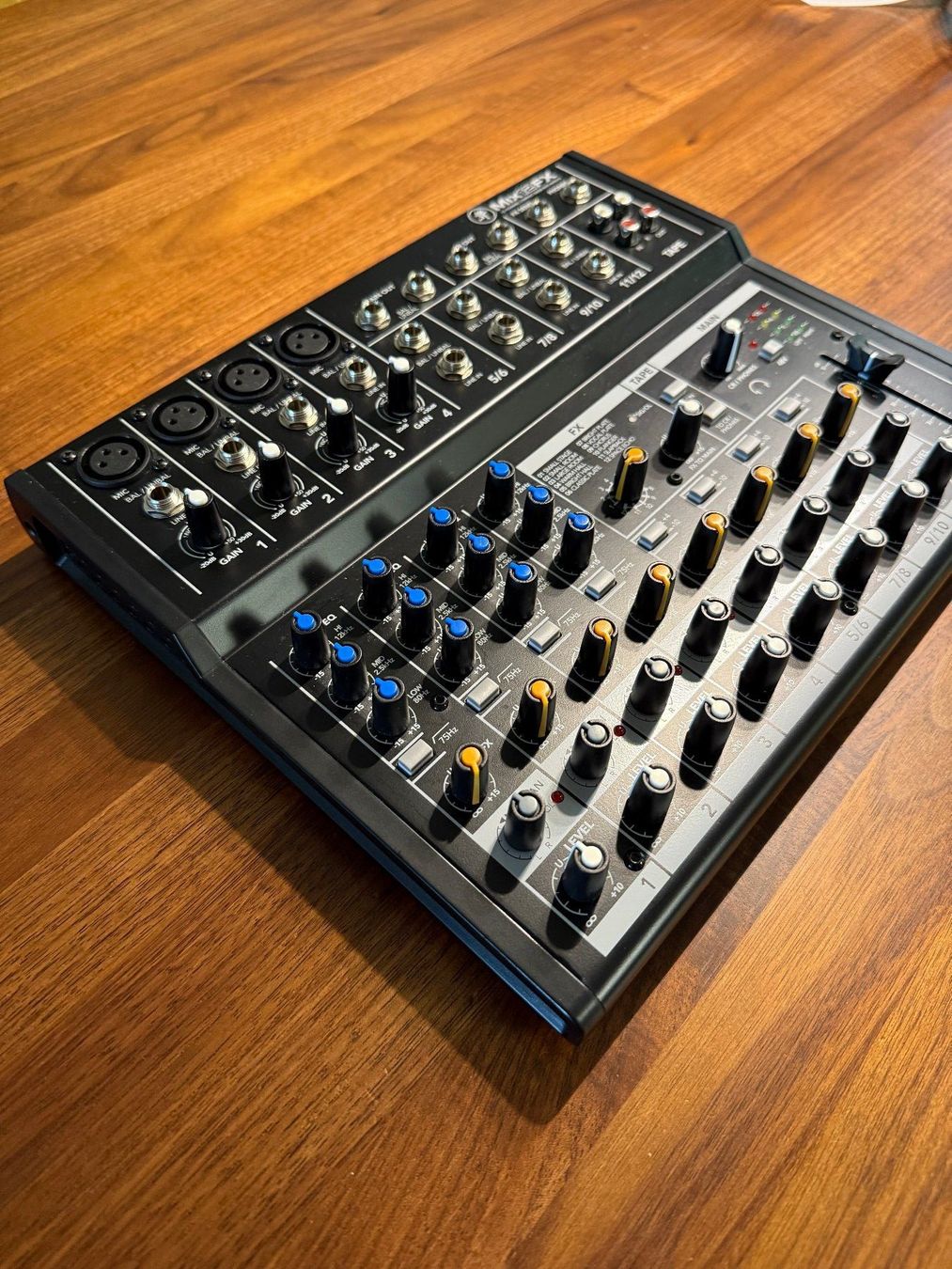 Mackie Console di mixaggio: Mackie Mix 12 FX – Usato da Horgen venduto da mas_px9x 5