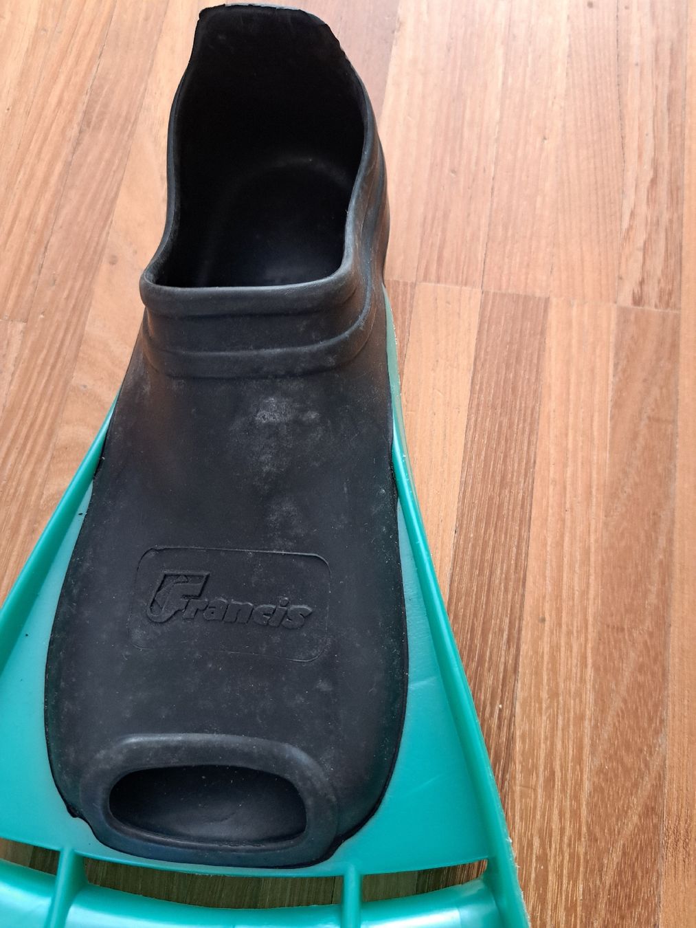 Flossen, Masken & Schnorchel: Francis Tauchflossen Grösse 35-36 – Gebraucht aus Mollis von kae11 2