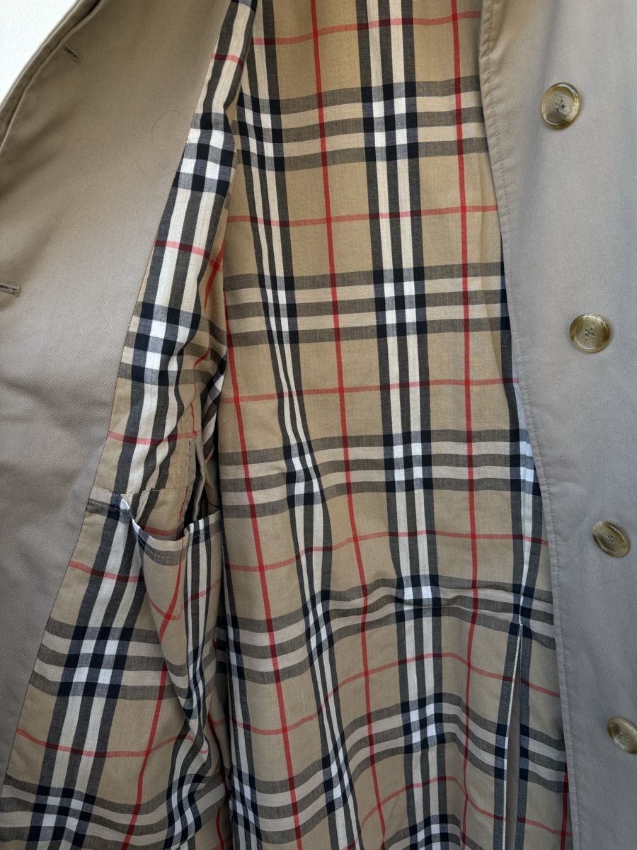 Burberry Cappotti: Burberry Trenchcoat – Usato da Bern venduto da Ivvy 3