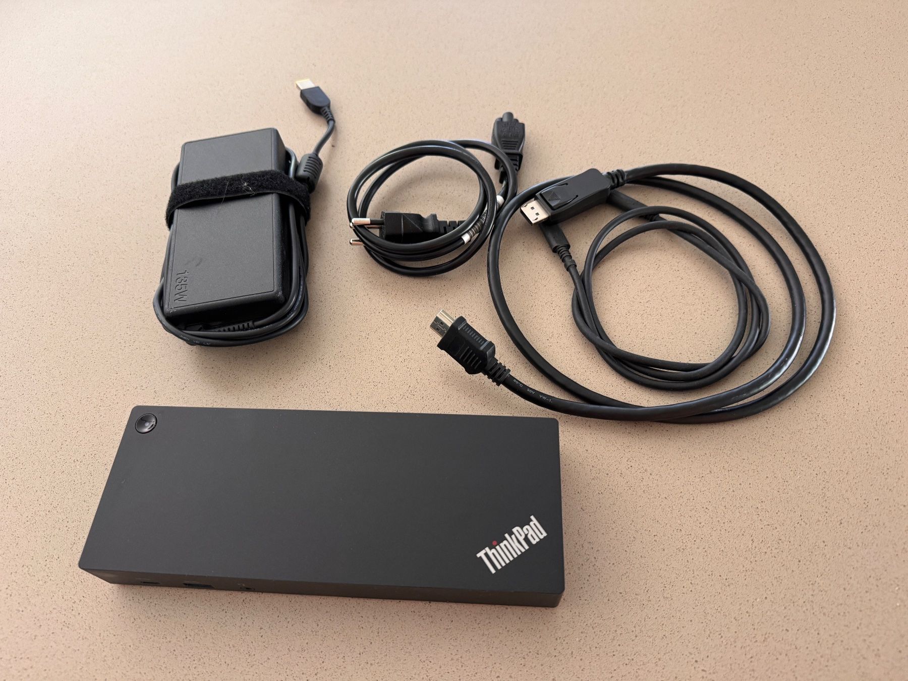 Lenovo Dockingstation: Dockingstation Lenovo ThinkPad Hybrid USB-C mit USB-A – Gebraucht aus Unterengstringen von mch_zh