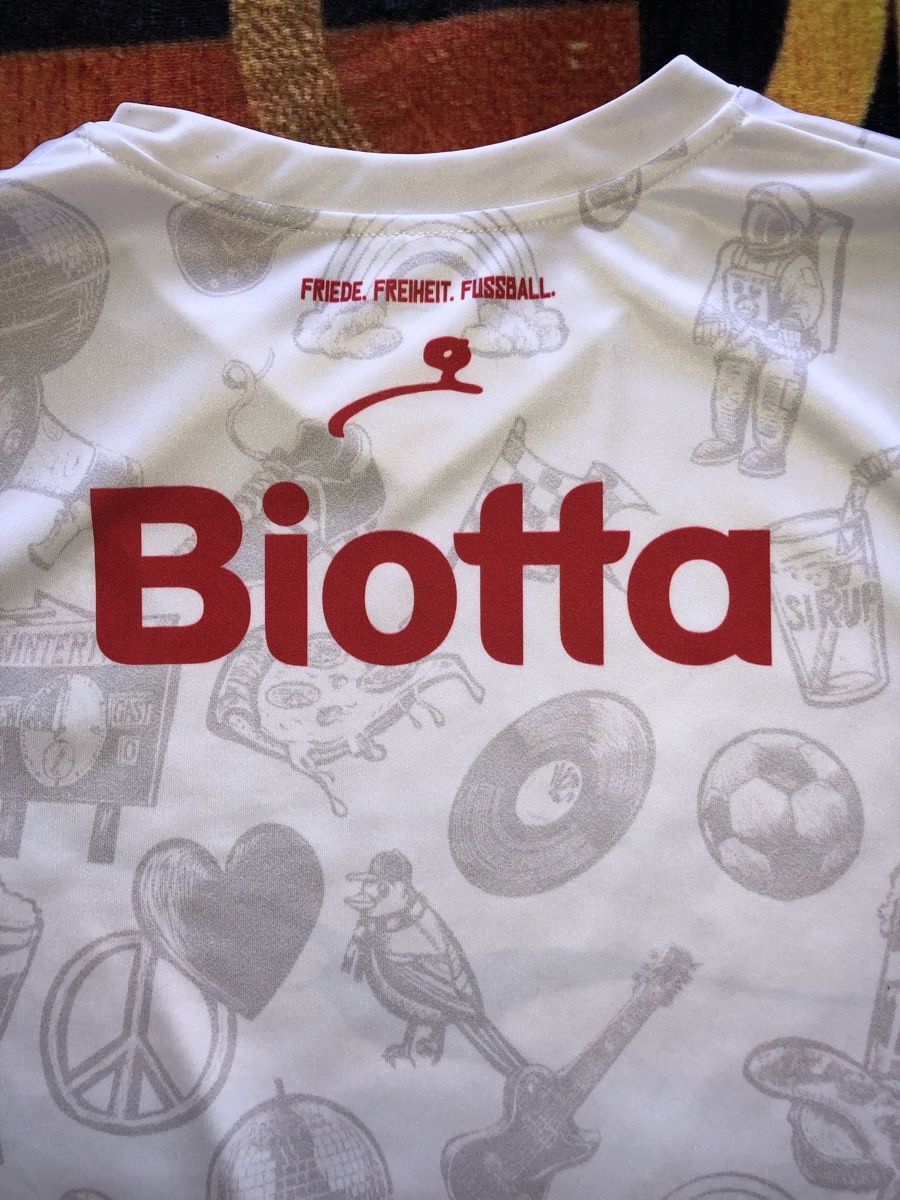 FC Winterthur Leibchen & Hosen: Fc Winterthur Trikot  – Gebraucht aus Winterthur von goofelsmann 3