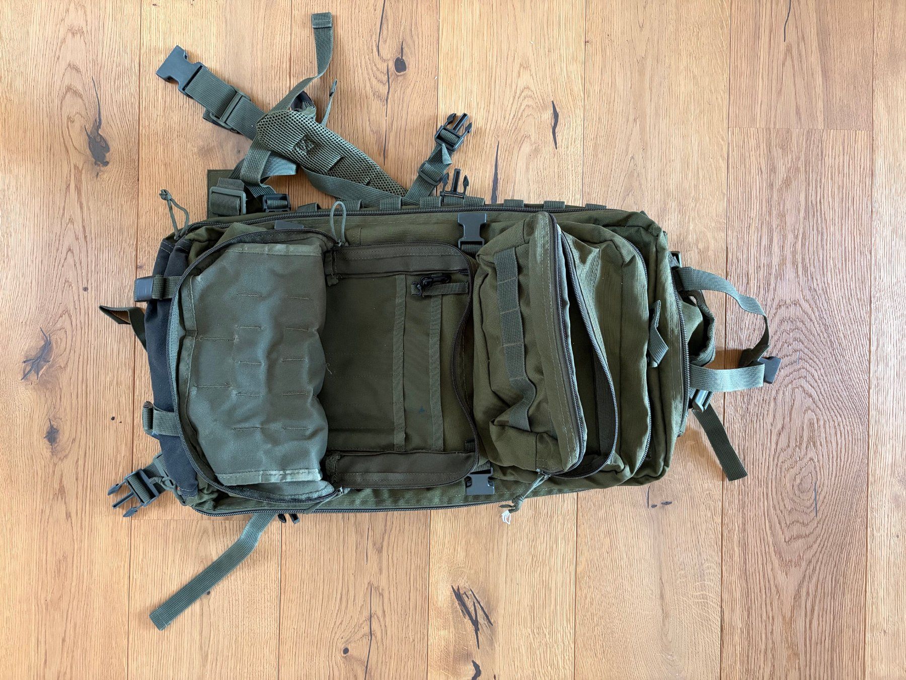 Zaini: Sac a dos tactique olive - 54 litres – Usato da Erlach venduto da roubate 3